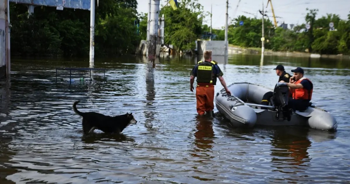 Kajovka es la nueva Hiroshima.  Comentario de Leonid Guzman