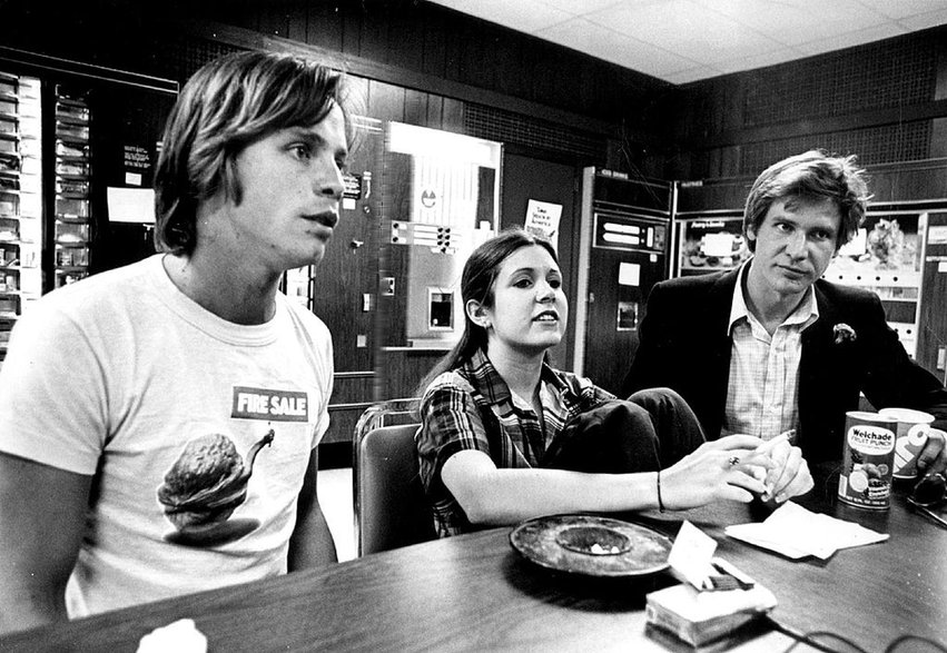 Mark Hamill, Carrie Fisher i Harrison Ford w 1977 r.