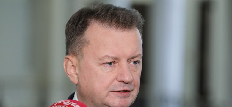 Błaszczak bije w Dworczyka: Może z perspektywy Brukseli...