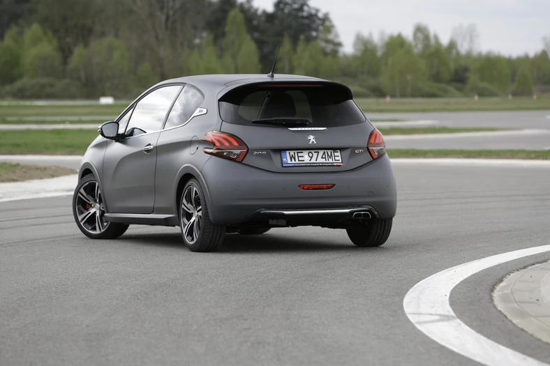 Peugeot 208 GTi