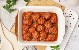 pyszny-obiad-na-piatek-podajemy-przepis-ty-gotujesz-pulchne-i-puszyste-pulpety-z-ryby-w-pomidorach