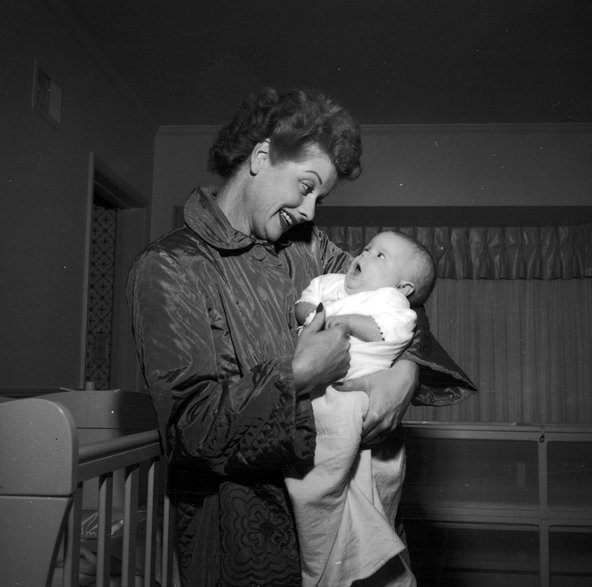 Lucille Ball i Desi Arnaz Jr.