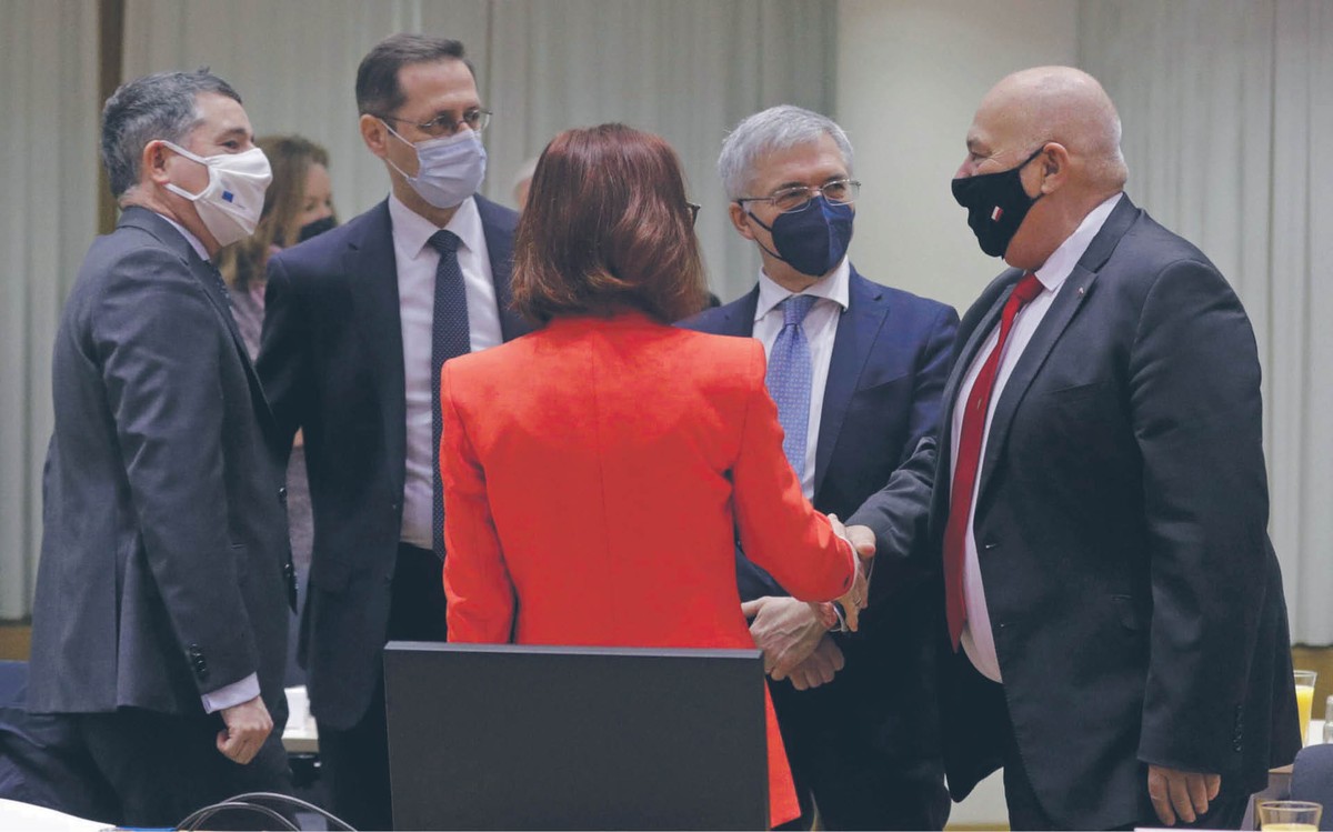 Grudniowe spotkanie ministrów finansów UE z udziałem Tadeusz Kościńskiego (z prawej)