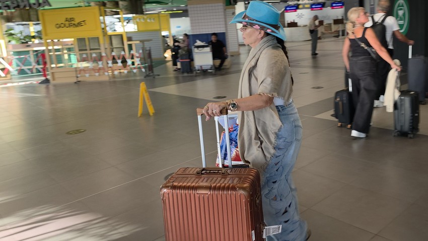 Đanijeva Slađa sa ćerkom na aerodromu
