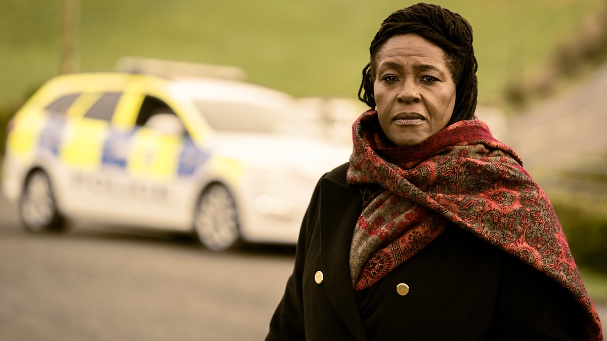Sharon D. Clarke w serialu "Ellis"