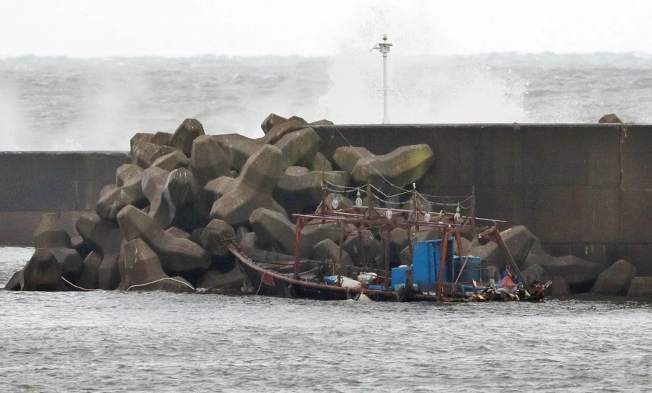 Zimski vetrovi često nanesu severnokorejske ribare na japansku obalu