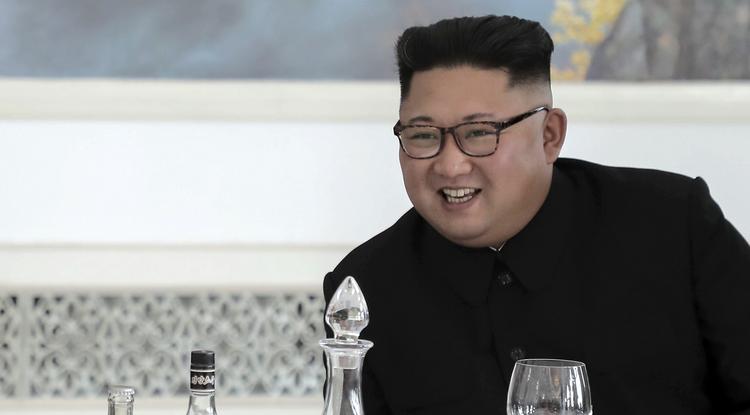 Újabb hírek érkeztek Kim Dzsongun nyilvánosság elől való eltűnéséről
