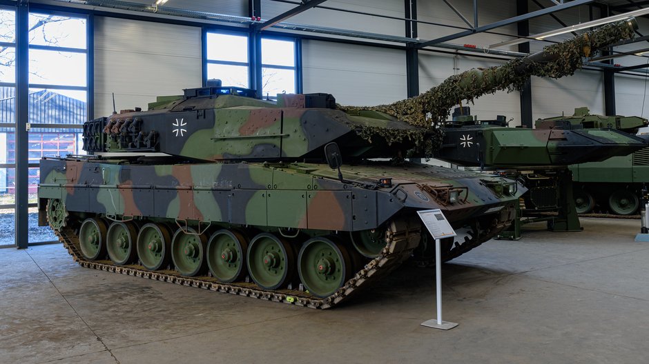 Starcie czołgów jest zaskakująco wyrównane, a Ukraina czeka na dostawy z Zachodu. Na zdjęciu niemiecki Leopard 2.