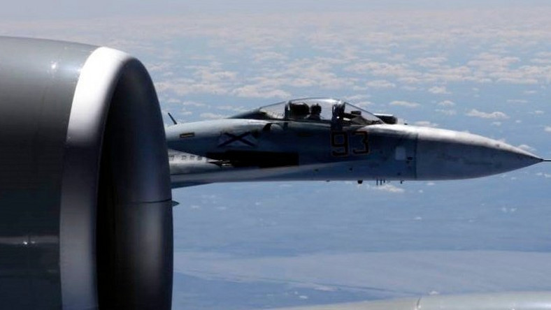 Russian Jet Put US Airmen At Risk With An Irresponsible Intercept   4iek9ktTURBXy9jY2M3MDUzMS1kOTY4LTQzMzMtYjgzYy01MTU0ZTg2NTlkODMucG5nkZMFzQMUzQG8gaEwAQ