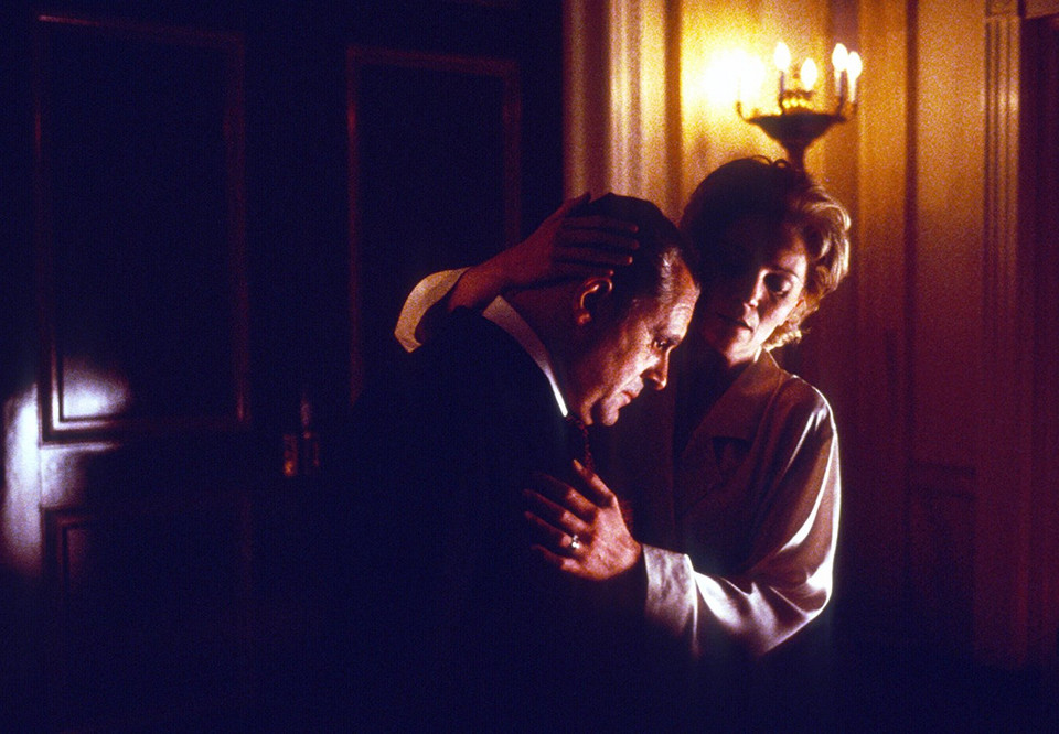 "Nixon" (1995)