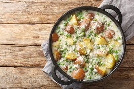 Krompir sa graškom u kremastom sosu: BRZINSKI RUČAK, savršen za dane kad vam nije do života, a ne do kuvanja