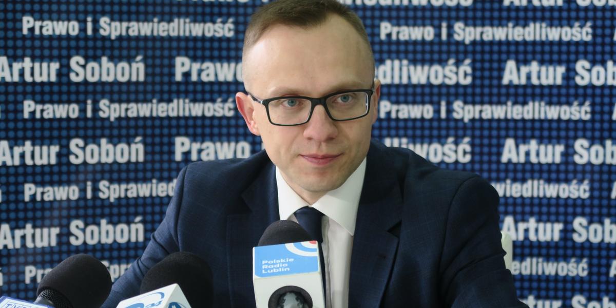 Artur Soboń Z Pis Przeprasza Izabelę Leszczynę Z Ko Po Kłótni W Programie Wiadomości 5144