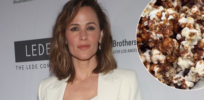 Karmelowy popcorn Jennifer Garner to idealna przekąska na weekend. Z tym składnikiem będzie mniej kaloryczna