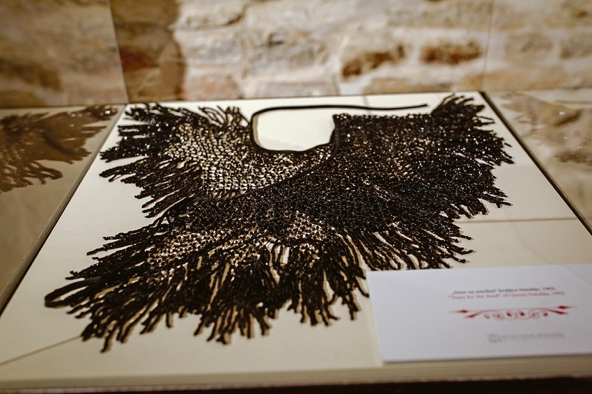 Deo crnine koju je nosila kraljica Marija nakon što je kralj Aleksandar ubijen