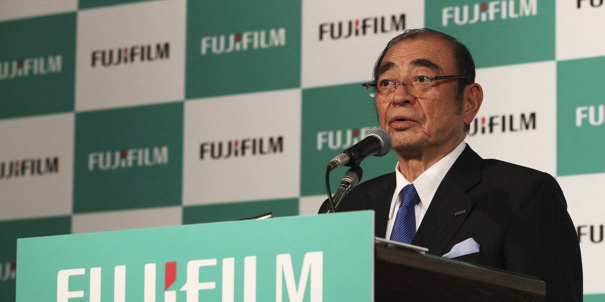 Shigetaka Komori, dyrektor generalny Fujifilm Holding poinformował o przejęciu 31 stycznia 2018 roku