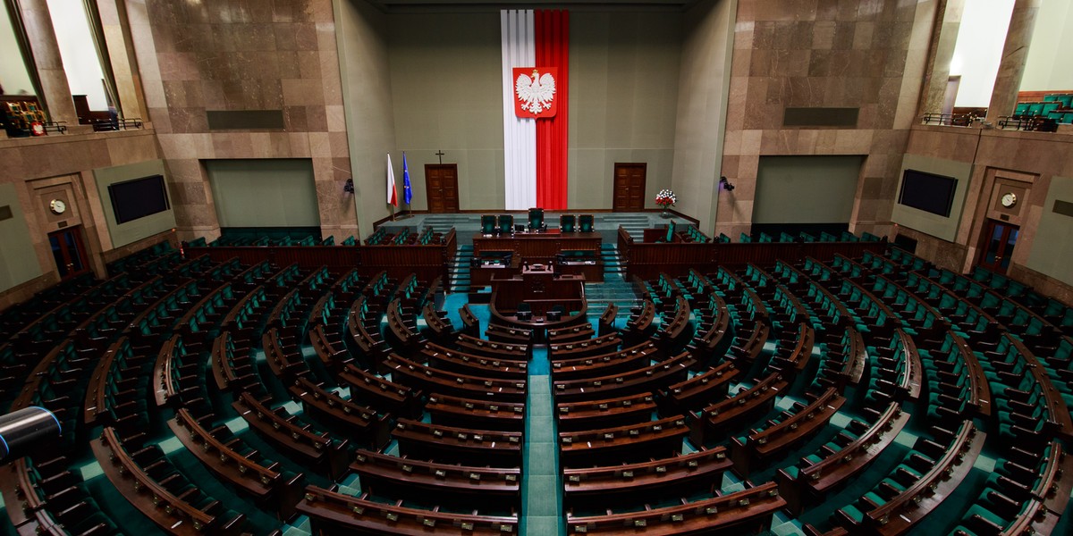 Pracownicy Sejmu domagają się podwyżek. Obiecał im je Donald Tusk