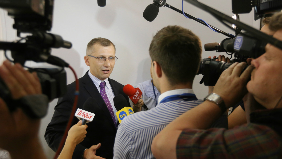 Były minister sprawiedliwości i poseł PO Krzysztof Kwiatkowski został w piątek powołany przez Sejm na nowego prezesa Najwyższej Izby Kontroli. Był jedynym kandydatem na to stanowisko.