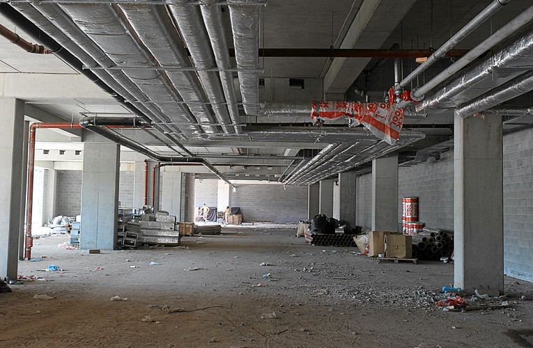 W czerwcu 2005 roku Rada Miejska w Zabrzu podjęła decyzję o nadaniu stadionowi imienia legendarnego gracza Górnika Zabrze – Ernesta Pohla. Na zdj. Zabrze. Budowa stadionu klubu sportowego ' Górnik Zabrze'.