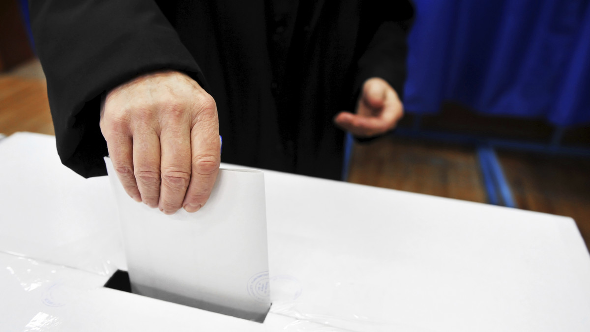 Mieszkańcy gminy Boćki (Podlaskie) wybierają dziś wójta w drugiej turze wyborów. O ten urząd - w przedterminowych wyborach - ubiega się dwóch kandydatów. Głosowanie zaczęło się o godz. 7 rano i potrwa do 21.