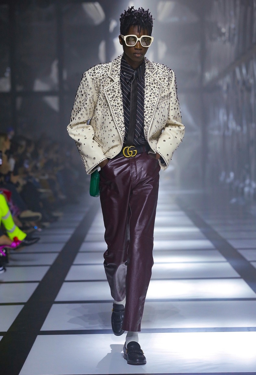 GUCCI Die HW22-Kollektion feiert die phantasmagorische Kraft der Mode.