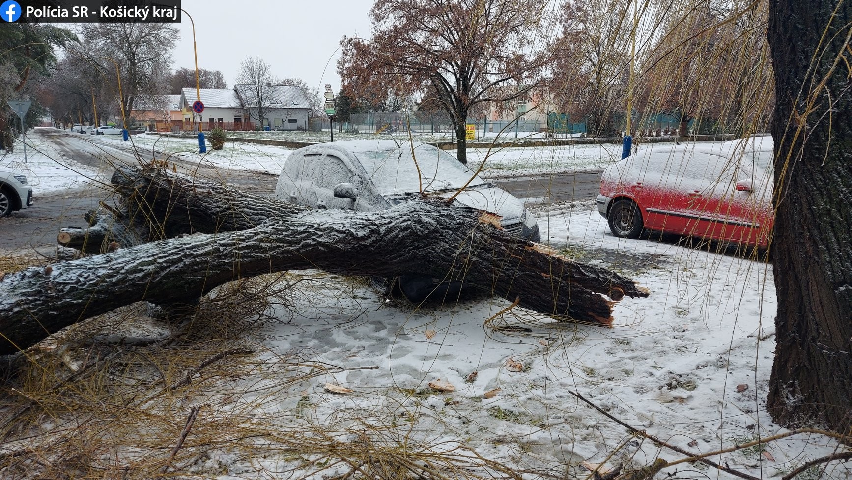 Východ zasypal sneh. Momentálne najhoršia situácia je v okrese Košice okolie.