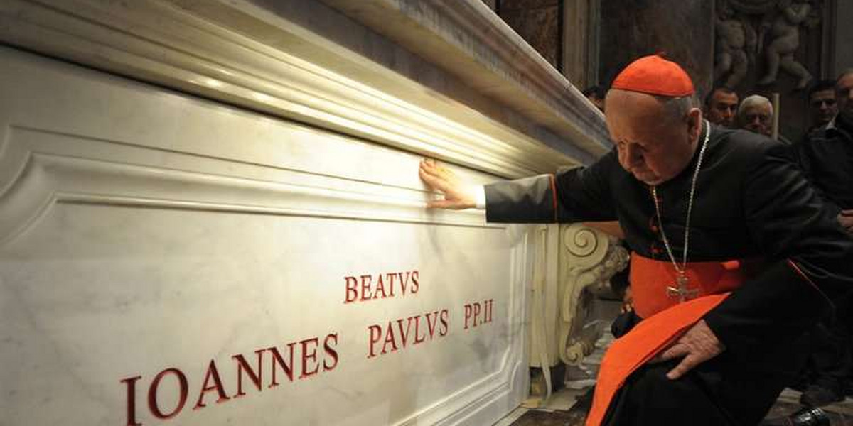 Nowy grób papieża