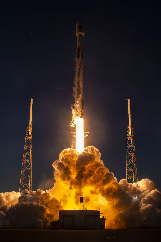 SpaceX Falcon 9