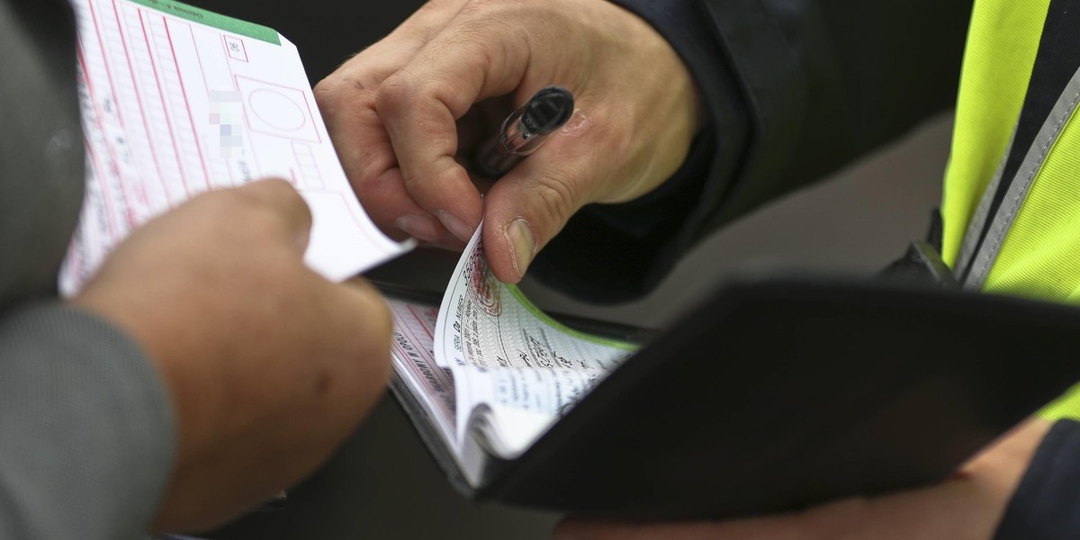 PiS szykuje ustawę, która pozbawi możliwości odmowy przyjęcia mandatu