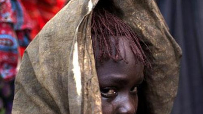 Így csonkítják meg a lányokat Kenyában - megrázó fotók!