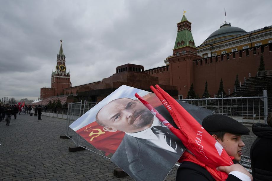 Ostatni raz Rosja nie spłaciła zagranicznego długu w 1918 r., gdy Włodzimierz Lenin odmówił obsługi zobowiązań zaciągniętych przez Rosję Carską. W czasie kryzysu w 1998 r. Rosja nie spłaciła części zadłużenia w krajowej walucie
