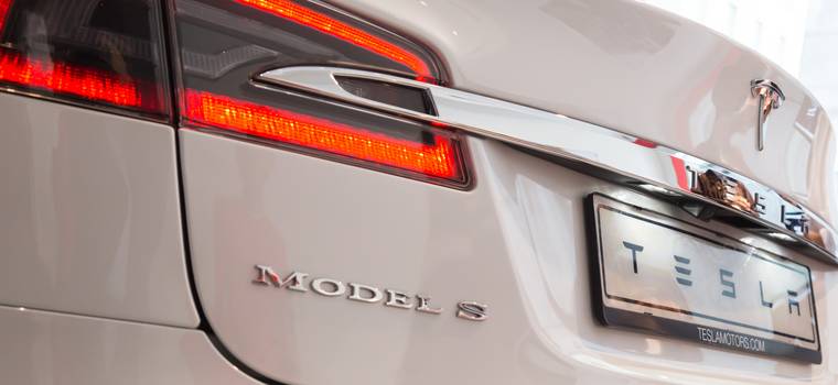 Tesla Model S dostępna w carsharingu