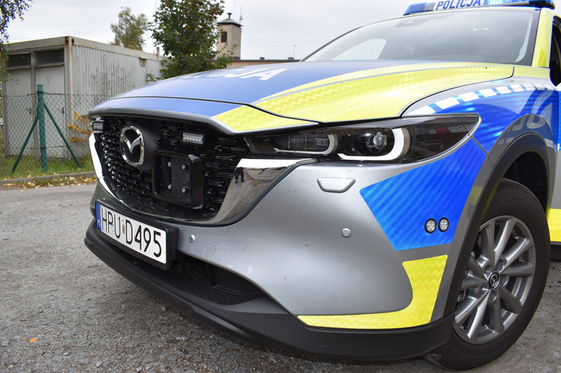 Mazda CX-5. Radiowóz policji w nowym malowaniu