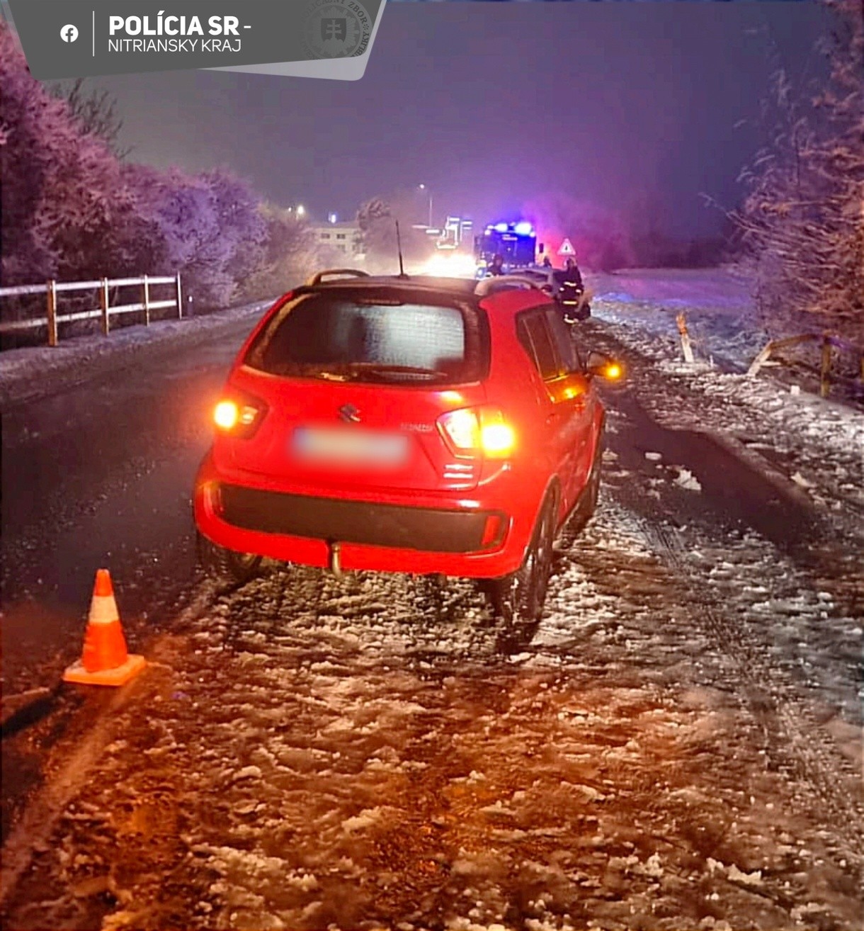 77-ročný muž narazil autom pri riadení cestnej premávky do policajtky.