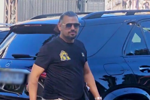 SLAVLJE U DOMU BORE SANTANE NAKON TEŠKOG PERIODA Milica Kemez ga prijavila zbog jezivih PRETNJI, a sada stižu čestitke - OVI elitari su uz njega