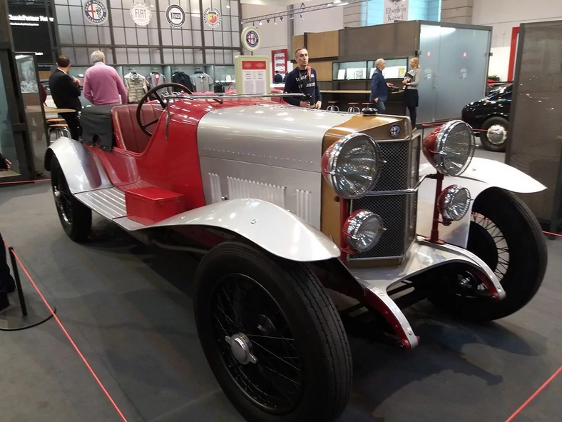 Wystawa w Paryżu – Alfa Romeo RL Super Sport MM