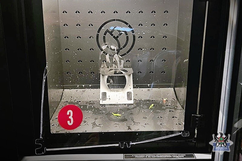 Bukiet ukradł z kwiatomatu