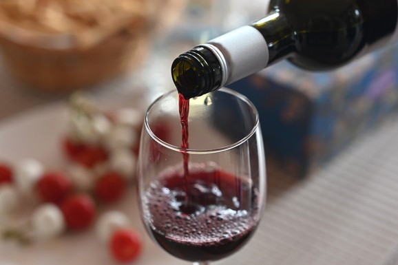 Restoran koji postoji 1200 godina je na nekoliko sati vožnje od Srbije: Evo koliko košta večera (FOTO)