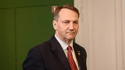 sikorski apeluje o opamiętanie się. emocjonalne nagranie szefa msz na