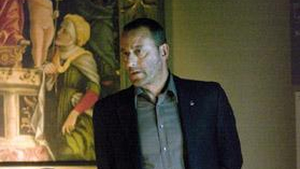 Jean Reno ze zdumieniem odkrył, że prezydent Francji Jacques Chirac próbował załatwić mu rolę w filmie Kod da Vinci - rolę, w której aktor został już obsadzony.