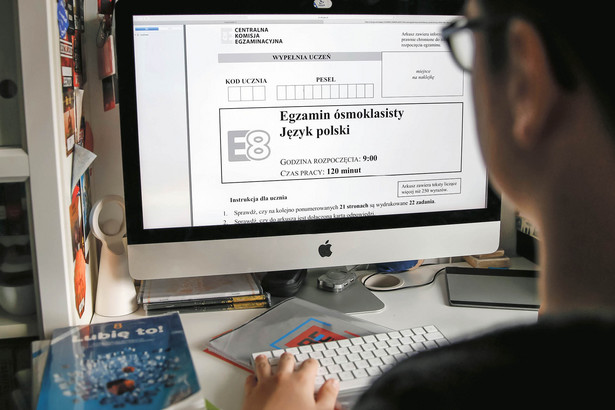 Edukacja w czasach zarazy: Jak pojąć ostrosłupy przez Messenger