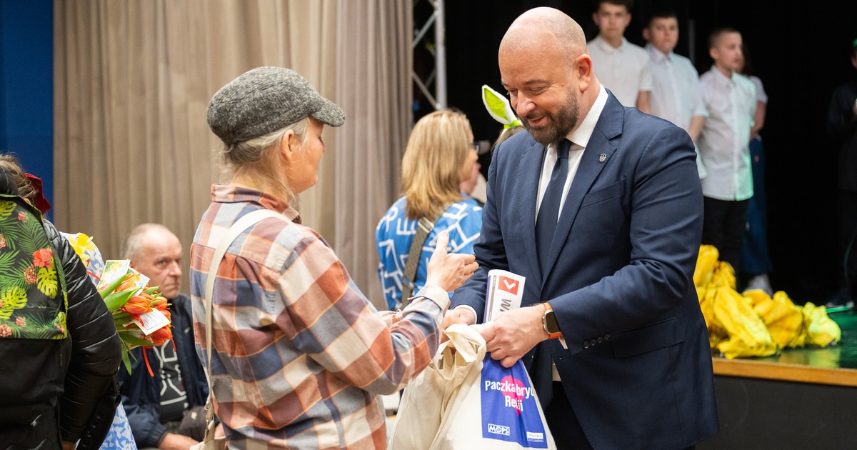 Miasto pomaga potrzebującym. Pierwsze w tym roku Paczki Dobrych Relacji rozdane!