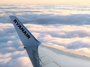 Ryanair i Maxroam tworzą pierwszą na świecie sieć z bezpłatnym roamingiem