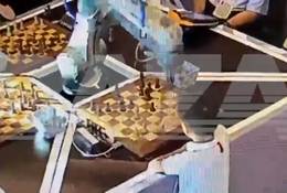 Turniej szachowy w Rosji. Robot złamał dziecku palec