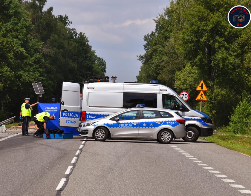 DK nr 50. W Grębiszewie tir zderzył się z osobówką. Nie żyją cztery osoby