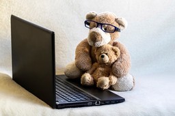 dzień bezpiecznego internetu: jak skutecznie chronić dzieci i młodzież