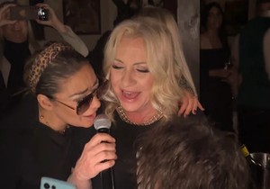 Ana i Rale na nastupu Vesne Zmijanac