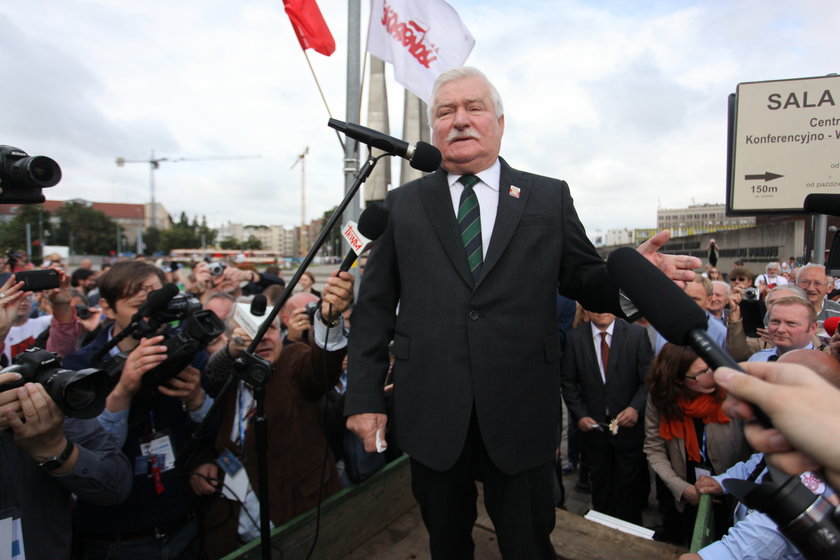 Lech Wałęsa (71 l.)