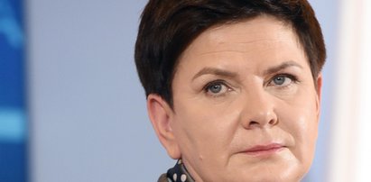 „Powietrzna taksówka” premier. Dlaczego Szydło lata CASĄ?