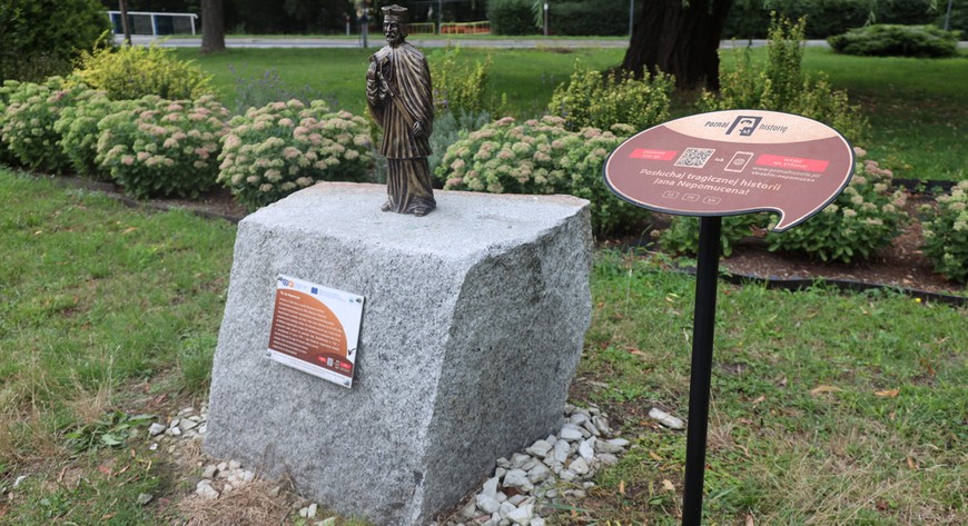 Koncepcja szlaku opiera się na ośmiu mosiężnych postaciach, które zostały rozsiane w najważniejszych punktach miasta. Każda z figurek nawiązuje do konkretnego momentu w historii Strzelina.