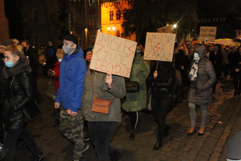 Protesty przeciw orzeczeniu Trybunału Konstytucyjnego